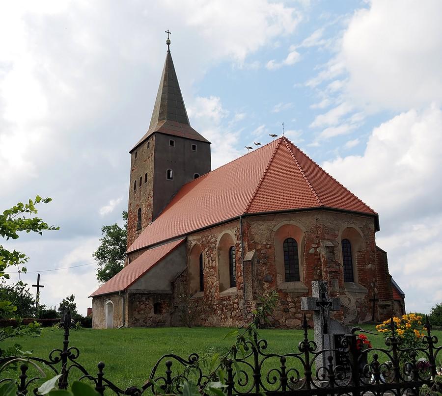 Kościół św. Kazimierza z XV w. w Połęcku