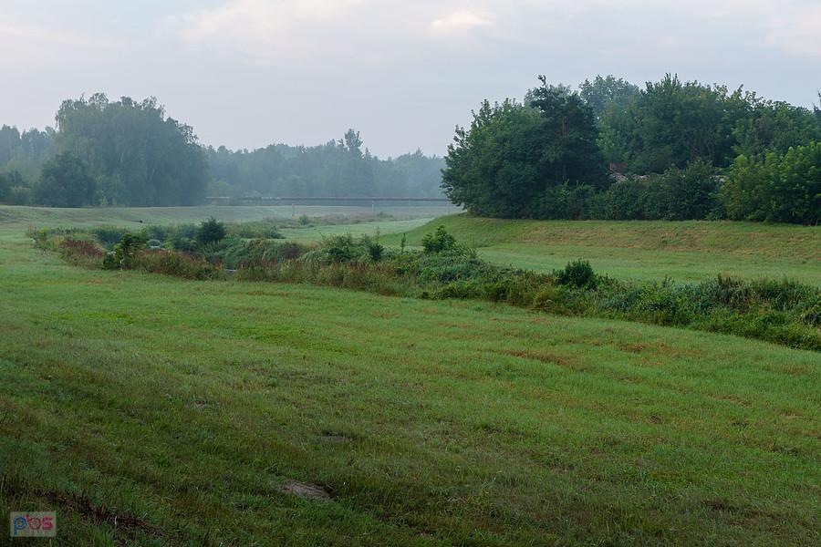 Częstochowa, dzielnica Zawodzie-Dąbie i rzeka Kucelinka o godzinie 5:15.