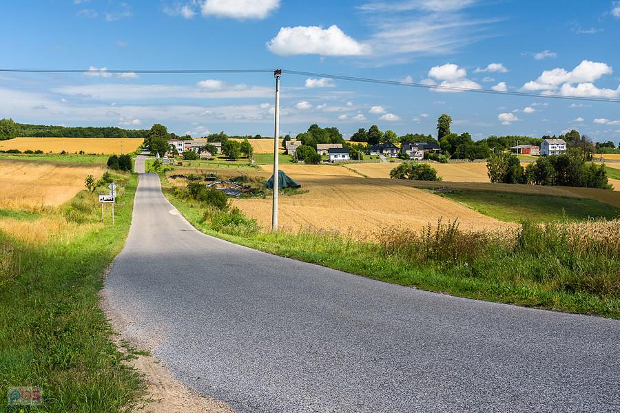Huby Drugie, Mzurów (Niegowa)