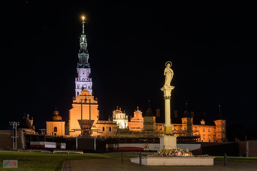 Jasna Góra o godzinie 23:25