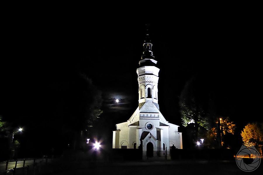 księżycowy kościół w Leszczynach