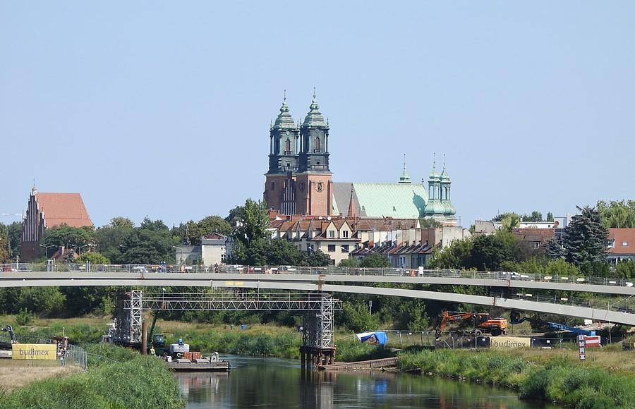 Kładki bedrychowskie powstają w ekspresowym tempie