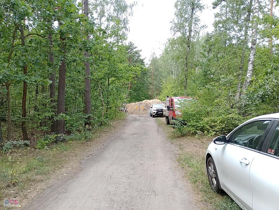 Zamknięty ostatecznie i pewnie na długo, przejazd przez tor w lesie. Budowa gazociągu