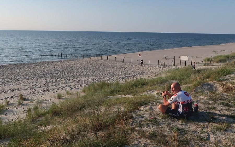 Przygraniczna plaża, cel dnia osiągnięty. Małpki też spożyte :)