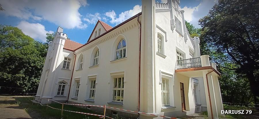 Pałac Dąmbskich w Wojniczu