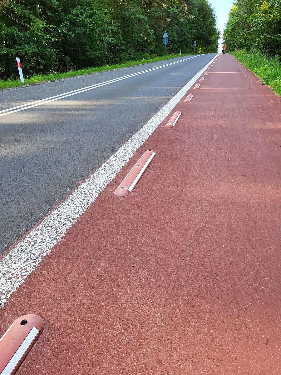 To coś chyba powinno być na linii?!