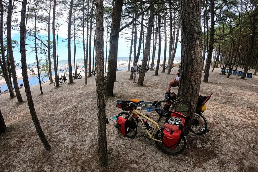 Czas na przerwę przy plaży w Dębkach