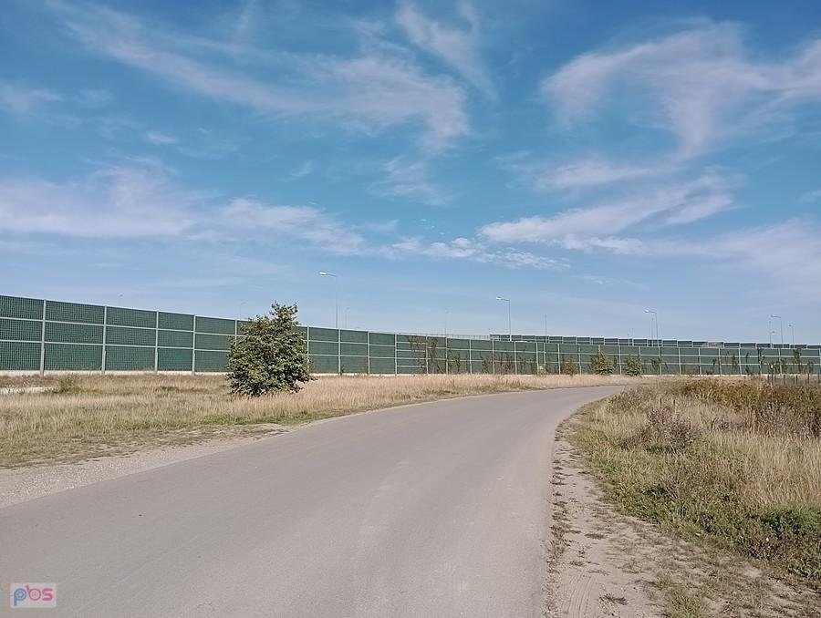 Na tyłach S8