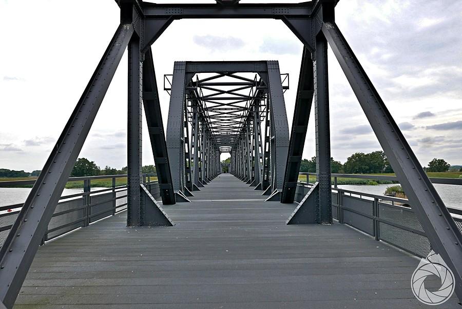 most przez Odrę (Siekierki-Oderaue)