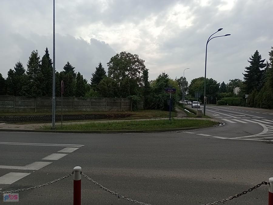 Tu też już woda opadła. Po prostu wczoraj przepełniło zbiornik odpływowy przy jezdni