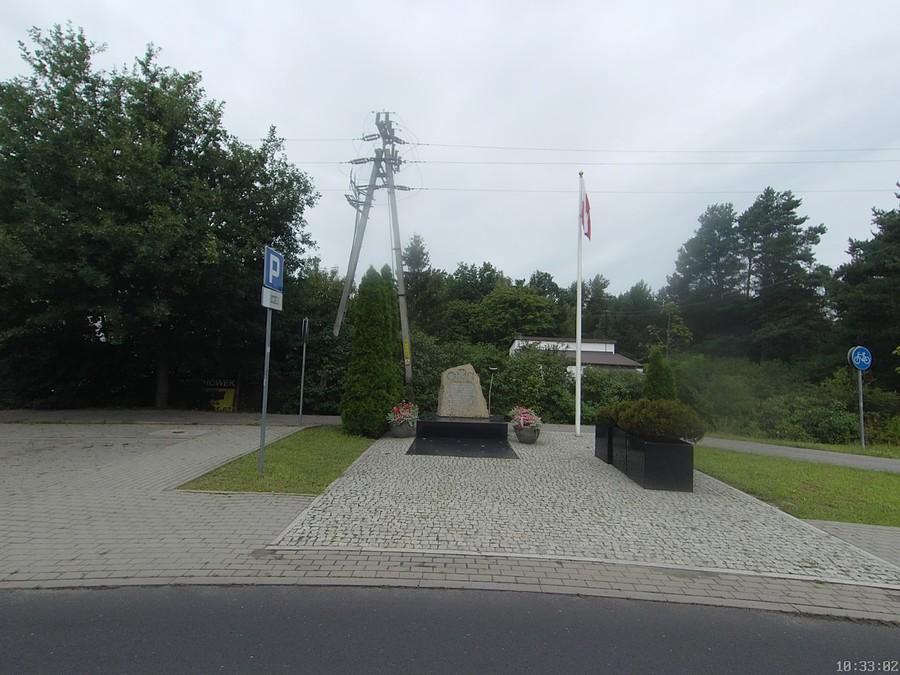Dąbrowa Leśna, Partyzantów