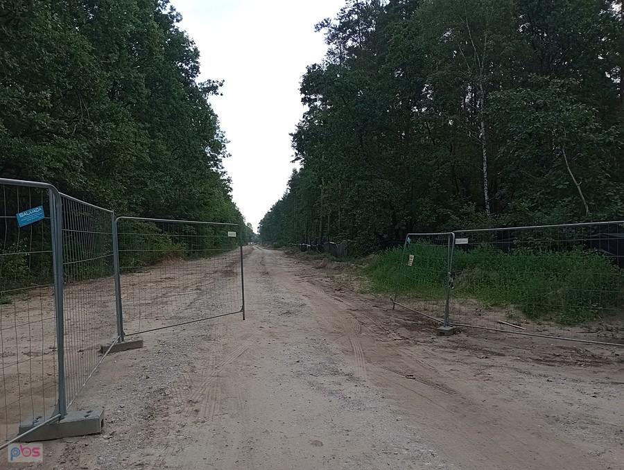 Tu droga otwarta, ale tylko dla pojazdów budowy gazociągu