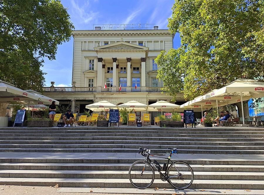 Na Placu Wolności w Poznaniu