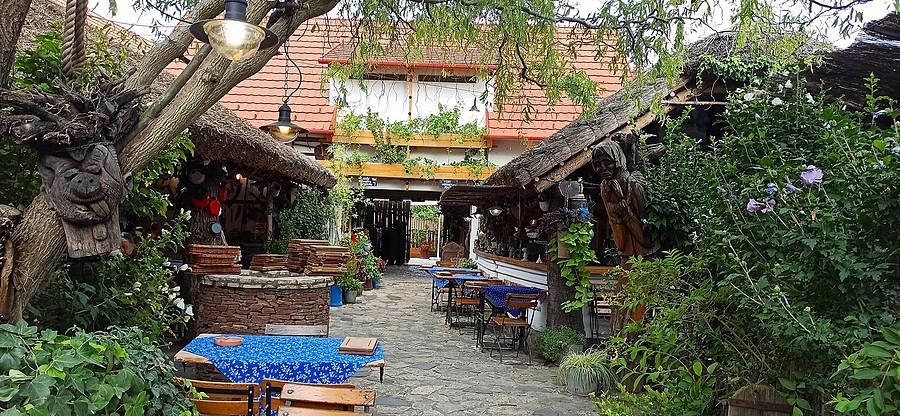 Klimatyczna csarda (karczma) w Tihany
