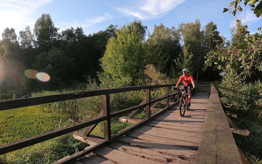 Klimatyczne późne popołudnie na nadwarciańskim