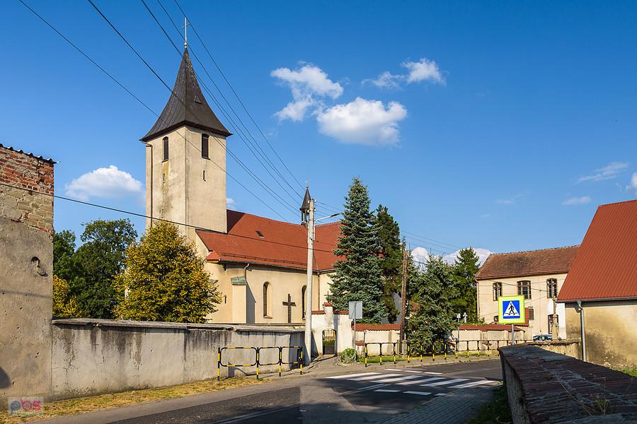Kościół parafialny pw. Świętej Trójcy - Wiśnicze