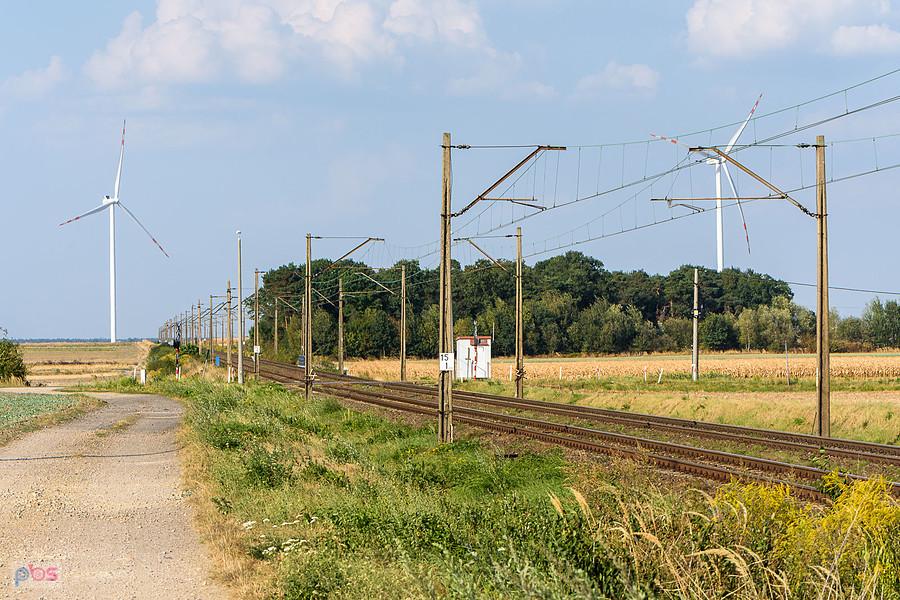 Linia kolejowa D29-152 (Paczyna - Lubliniec), szlak Toszek Północ - Czarków we wsi Wiśnicze.
