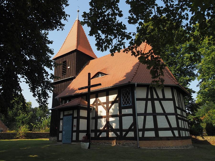 Kościół w Lubiechni Małej