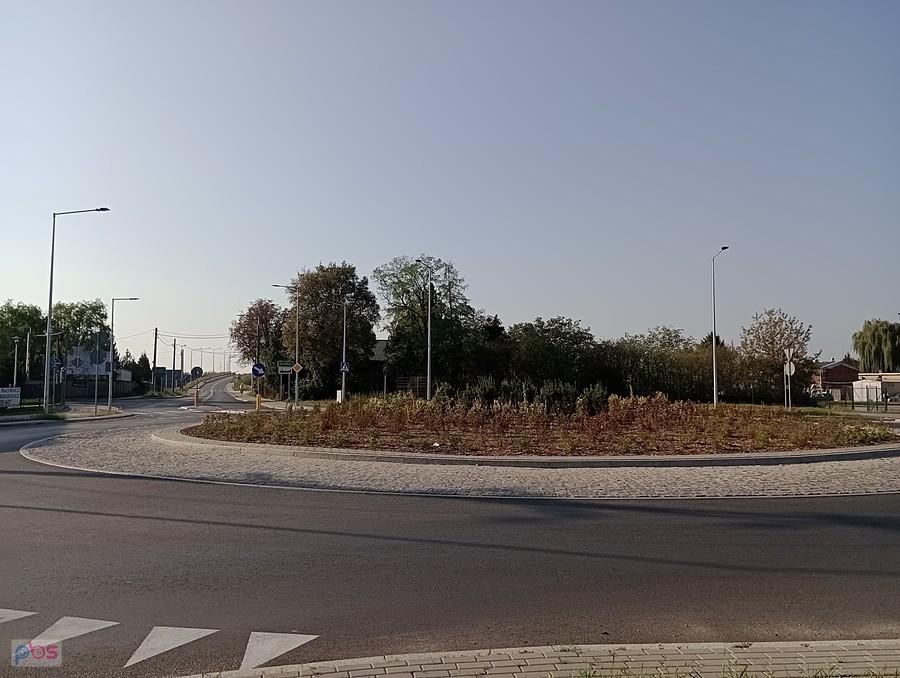 Rondo w Jawczycach/Konotopie już z kwiatkami