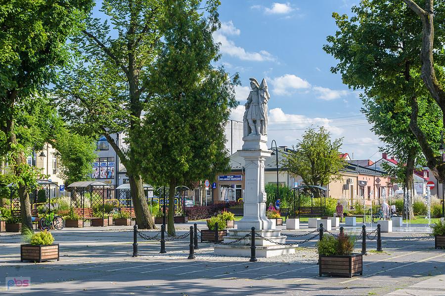 Plac Wolności - Włoszczowa