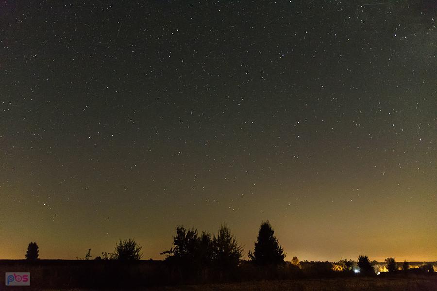 Nocne niebo nad Przyłękiem