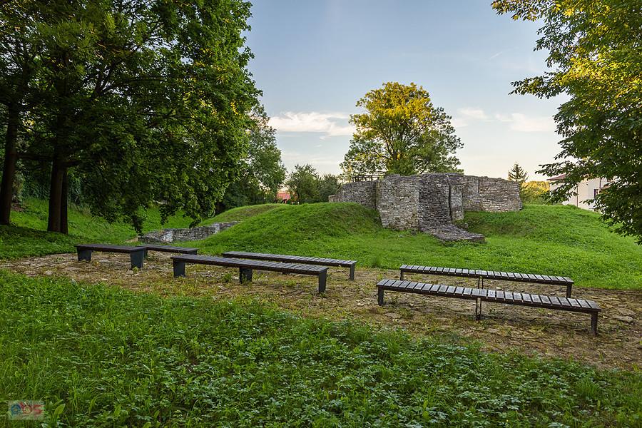 Ruiny zamku biskupów krakowskich w Sławkowie