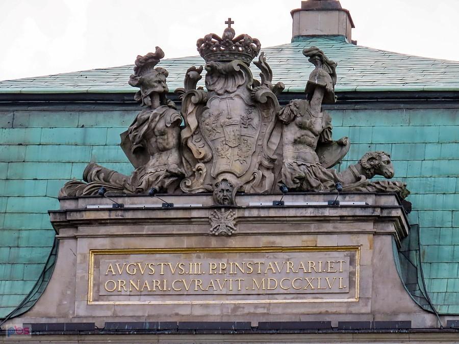 Podpis sprawcy przebudowy Zamku Królewskiego