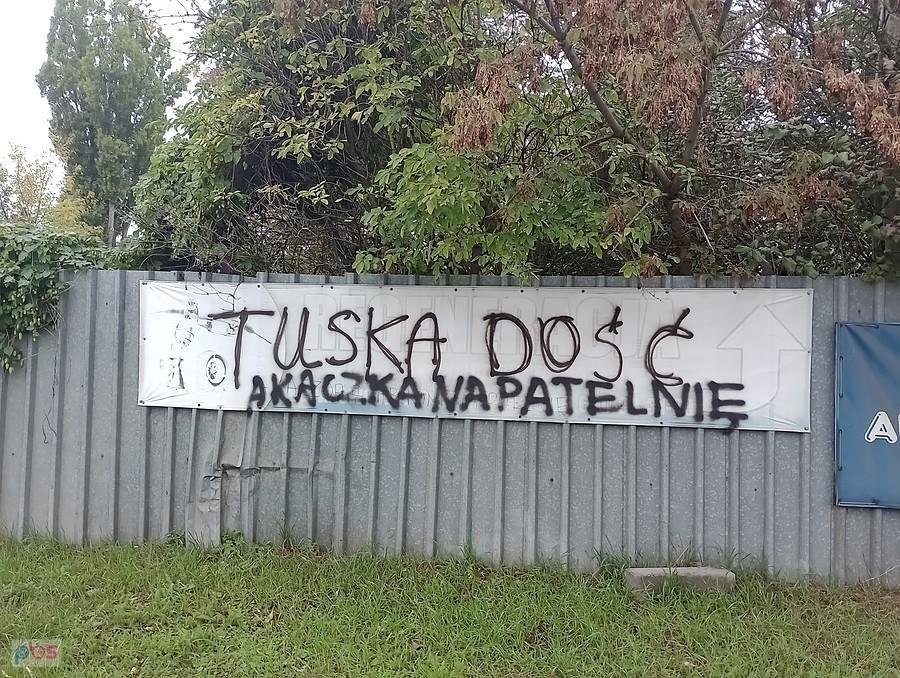 Wymiana poglądów na płocie