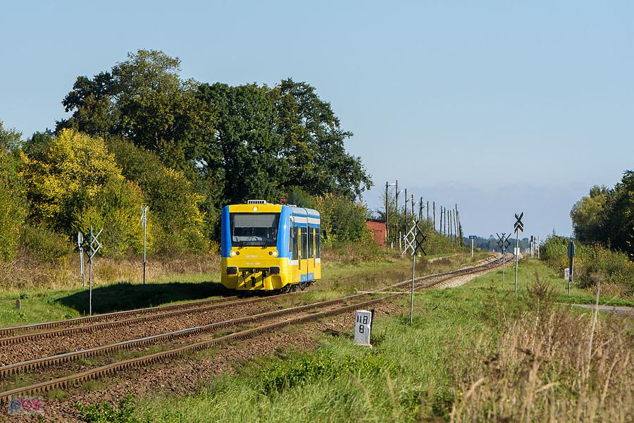 Szlak: Prudnik - Nowy Świętów, linia D29-137. SA109-008 jako poc. R 46625 (Kędzierzyn-Koźle - Brzeg) odjechał z po. Szybowice.