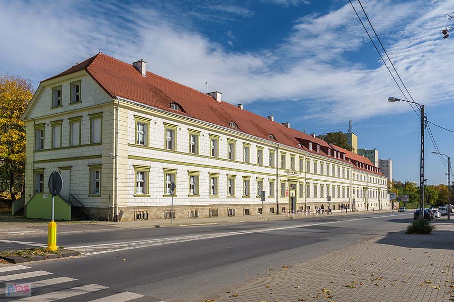 Nysa, ul. Kornela Ujejskiego - Collegium Medicum im. Konrada Emila Blocha