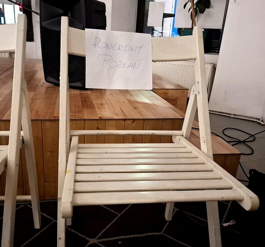 Tak wyglądało miejsce dla przedstawiciela Rowerowego Poznania przez całą debatę