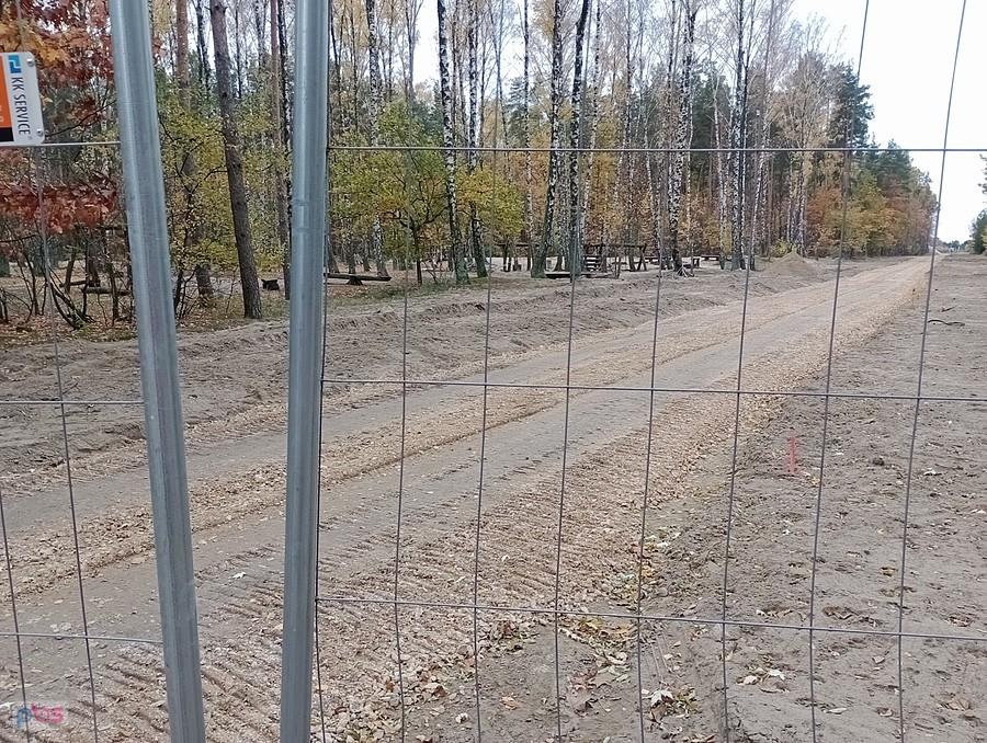 Droga po remoncie już utwardzona, ale pewnie jeszcze będą coś robić, bo zamknięta