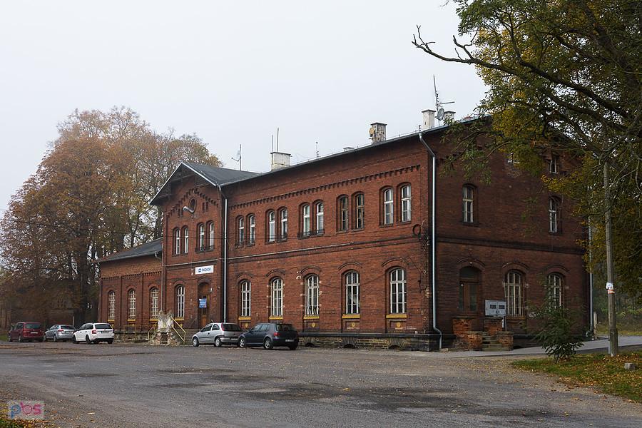 Dworzec kolejowy w Paczkowie
