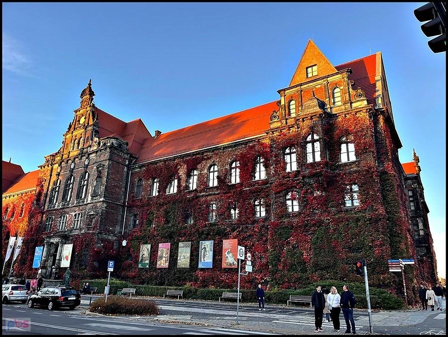 Gmach Muzeum Narodowego we Wrocławiu
