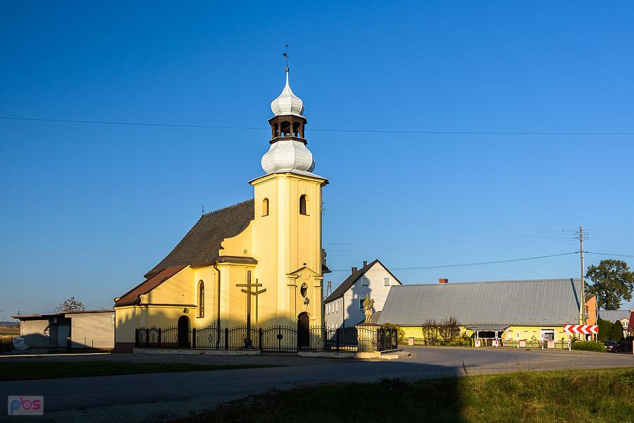 Pomianów Dolny - kościół Św. Franciszka Ksawerego