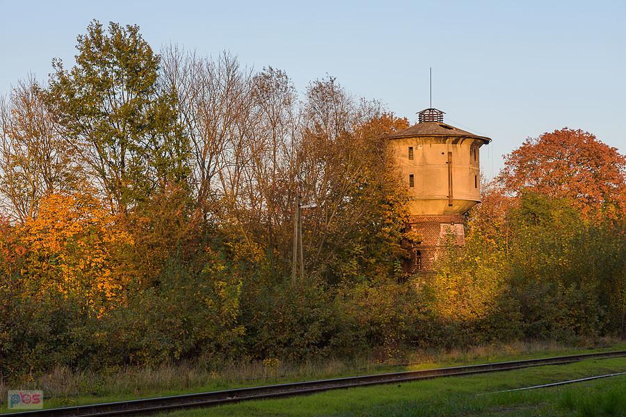 Wieża ciśnień przy stacji w Otmuchowie