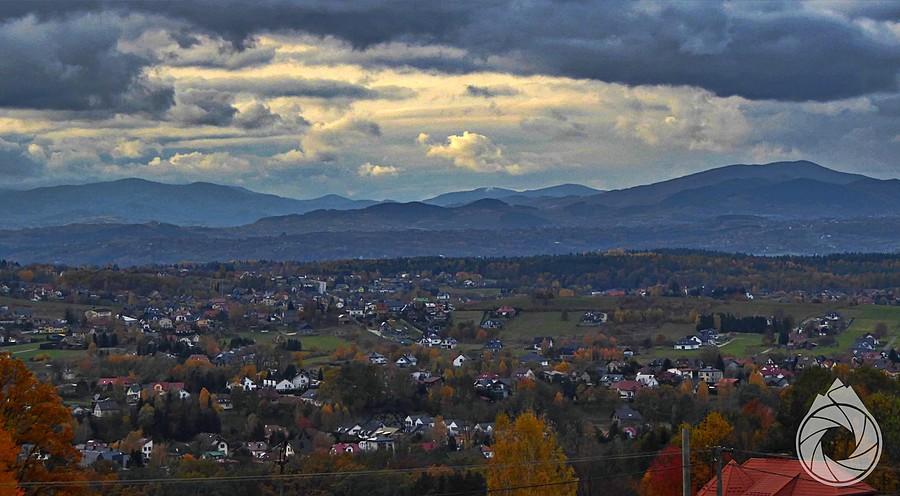 znad Sącza widok na Beskid Wyspowy i Gorce