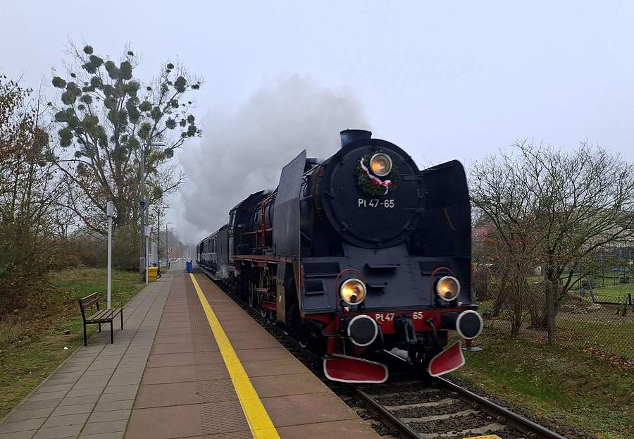 Parowóz w Wirach