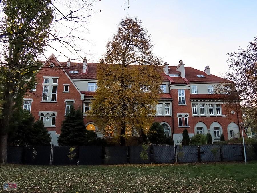 Antonin - Dom Izb Rzemieślniczych św. Antoniego Padewskiego