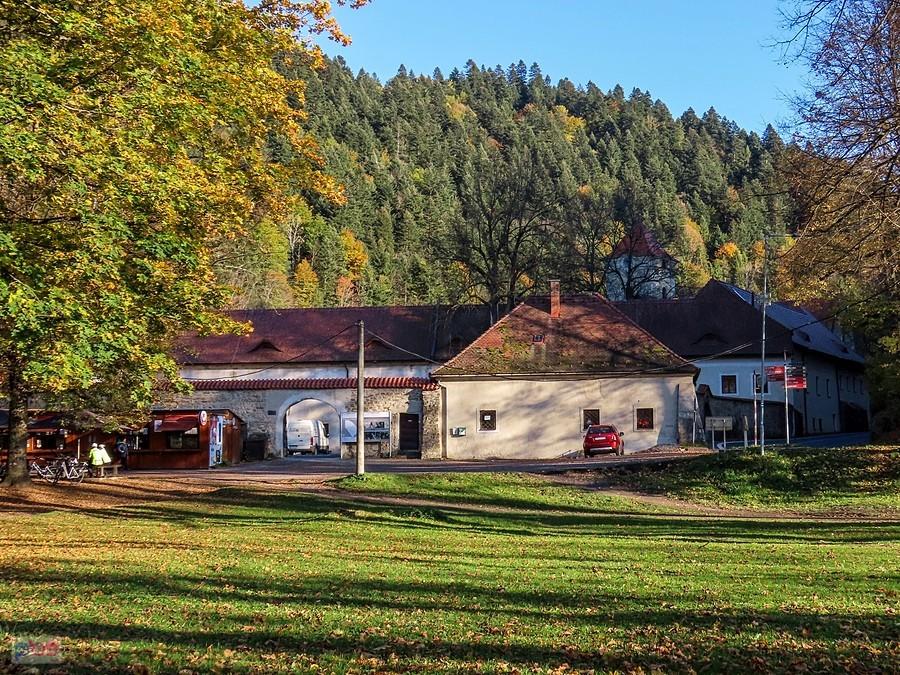 Klasztor kartuzów w Czerwonym Klasztorze