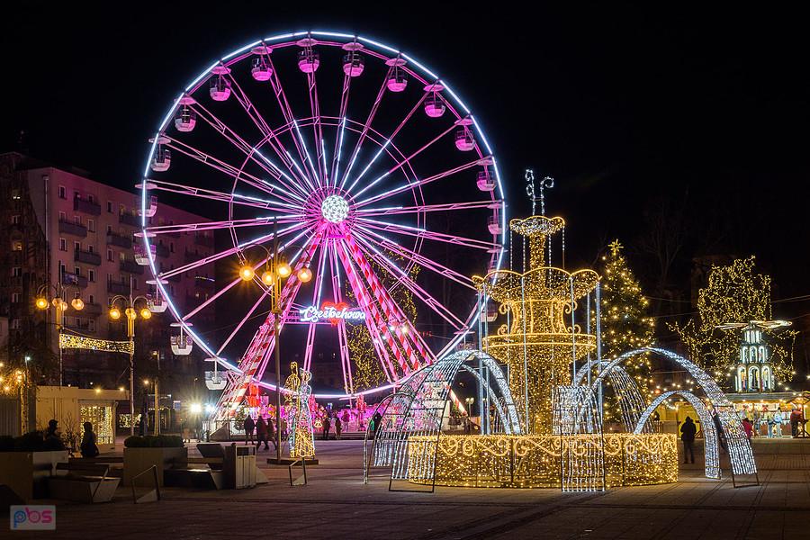 Świąteczny plac Biegańskiego w Częstochowie