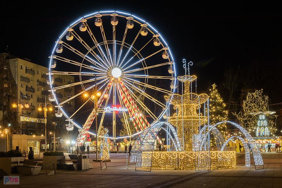 Świąteczny plac Biegańskiego w Częstochowie