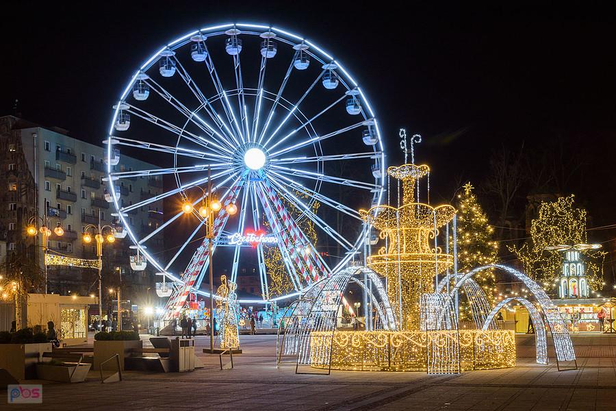 Świąteczny plac Biegańskiego w Częstochowie