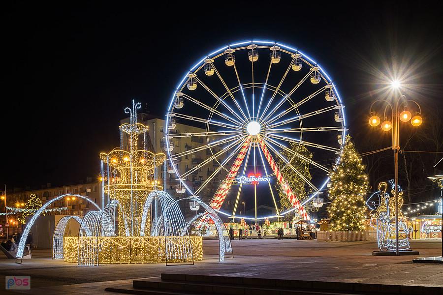 Świąteczny plac Biegańskiego w Częstochowie