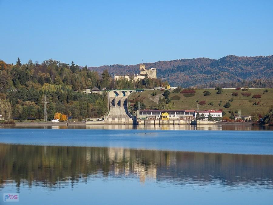 Zamek nad zaporą