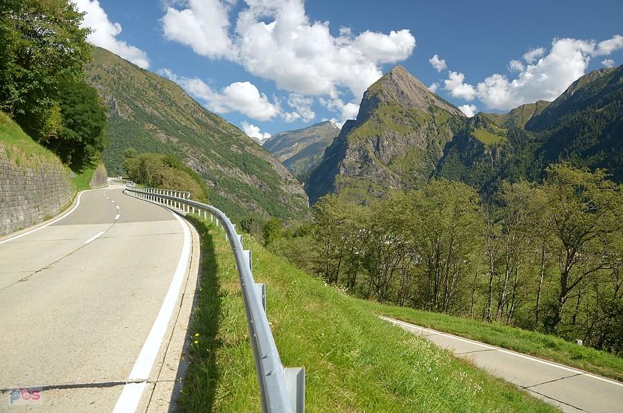Szosa na Lukmanier Pass