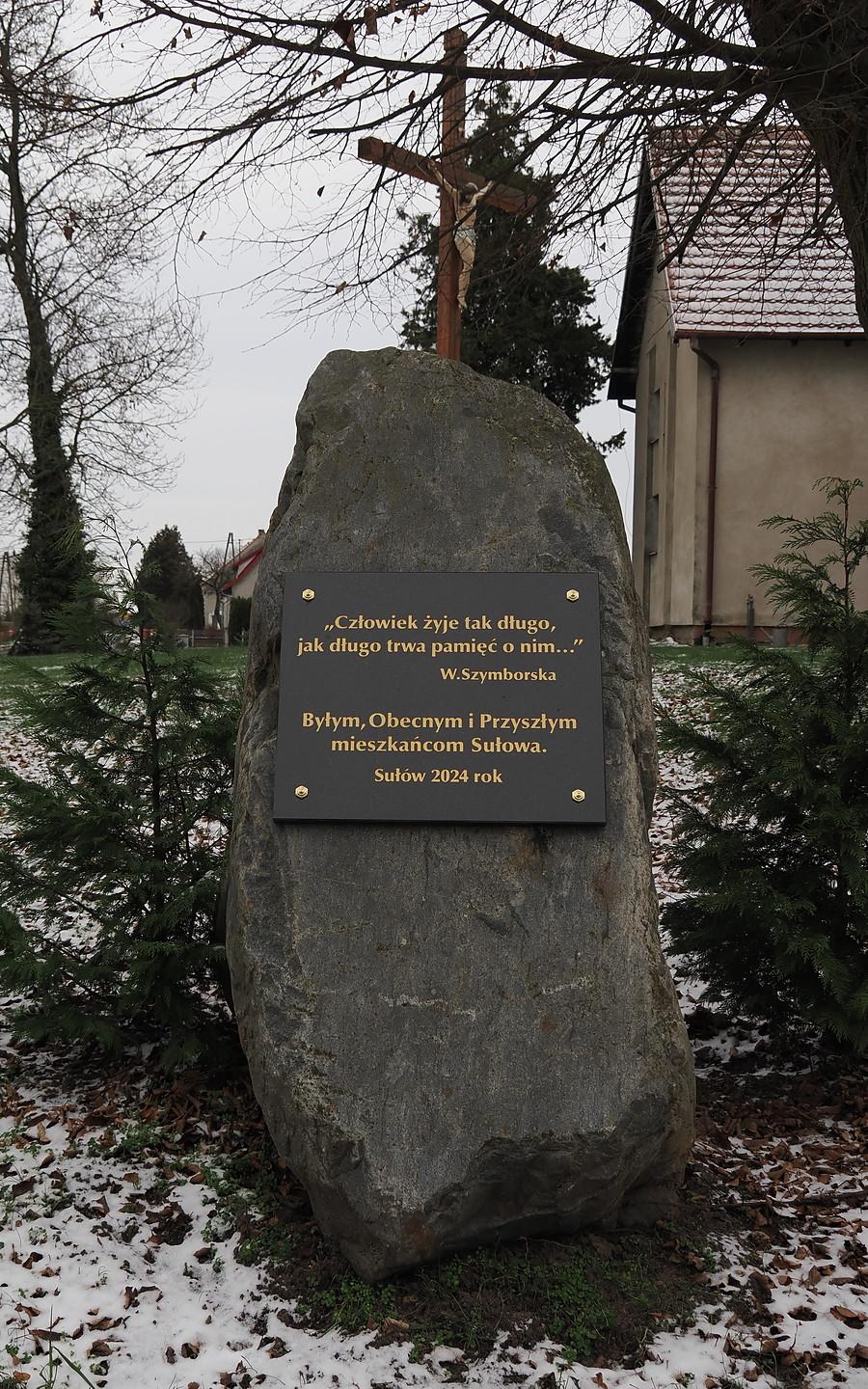 Kamień pamiątkowy w Sułowie