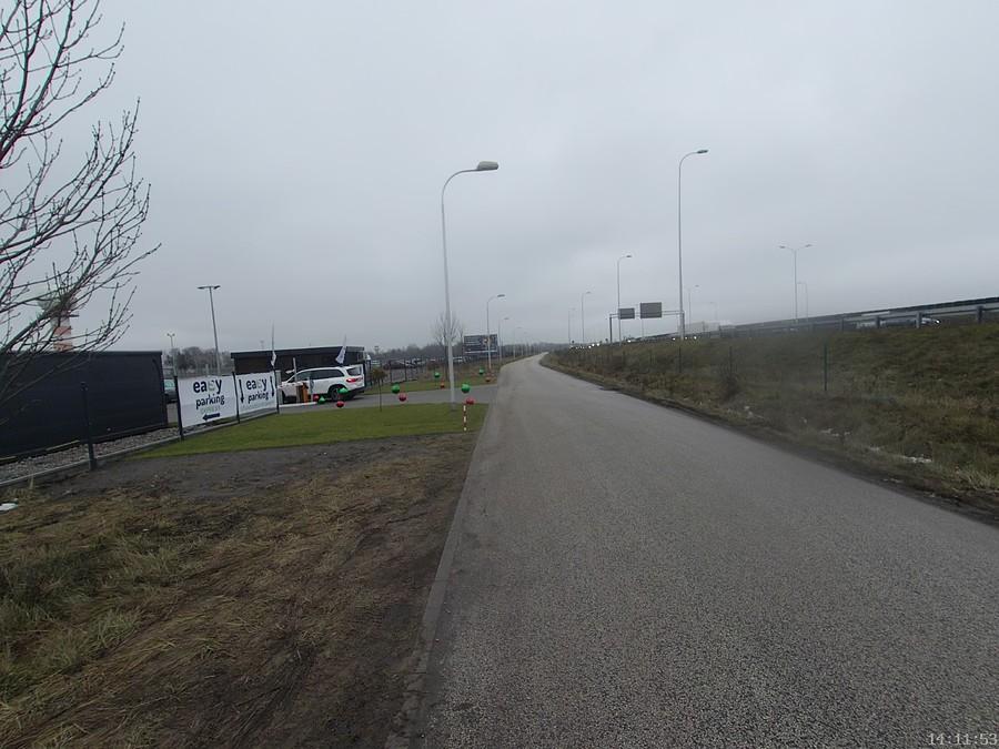 Nowy parking lotniskowy na Wykuszu