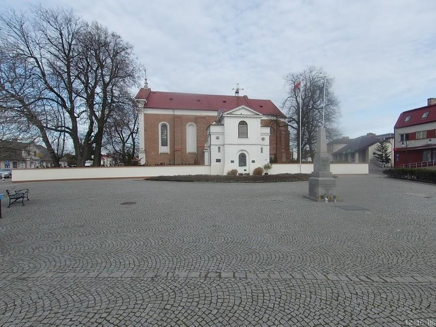Rynek w Tarczynie