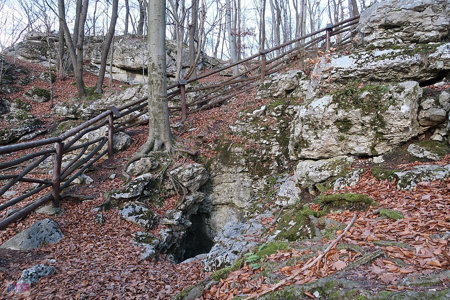 Jaskinia Wszystkich Świętych